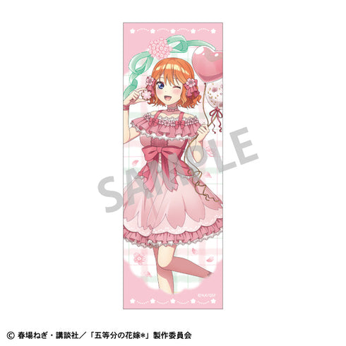 『五等分の花嫁』ロングスクエア缶バッジ_中野四葉/桜アフタヌーンティー
